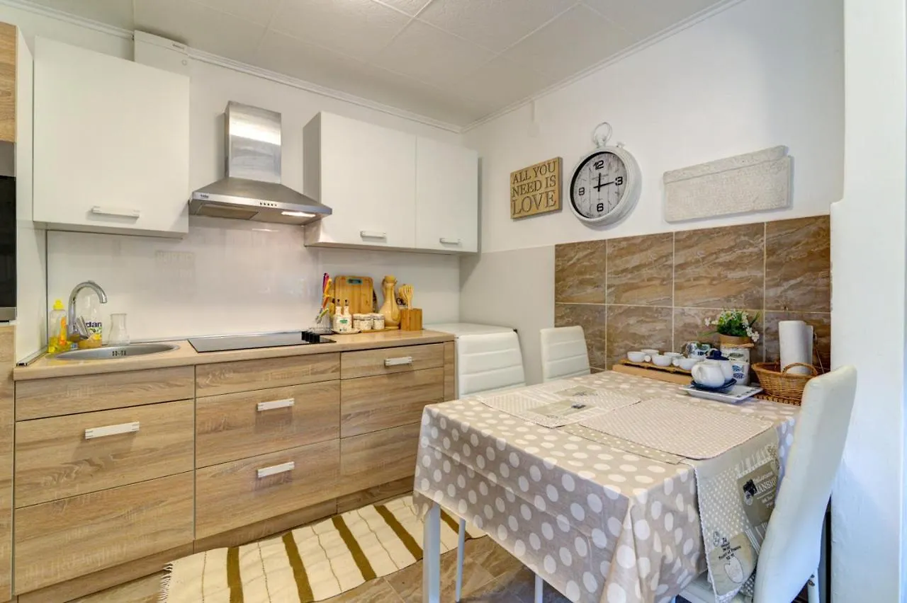 Sl Sun 6 App 1 Apartment Selce 0*,  Croatia