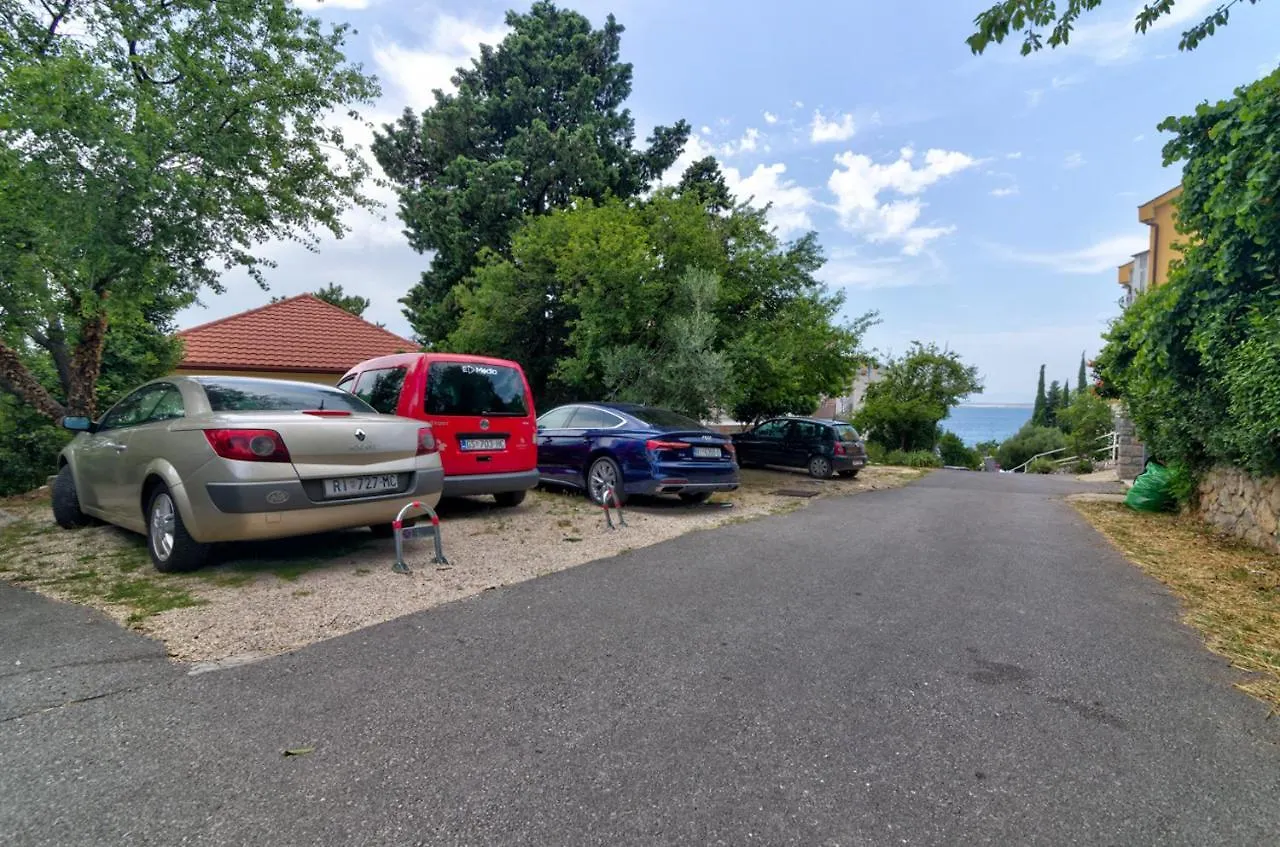 Sl Sun 6 App 1 Apartment Selce Croatia
